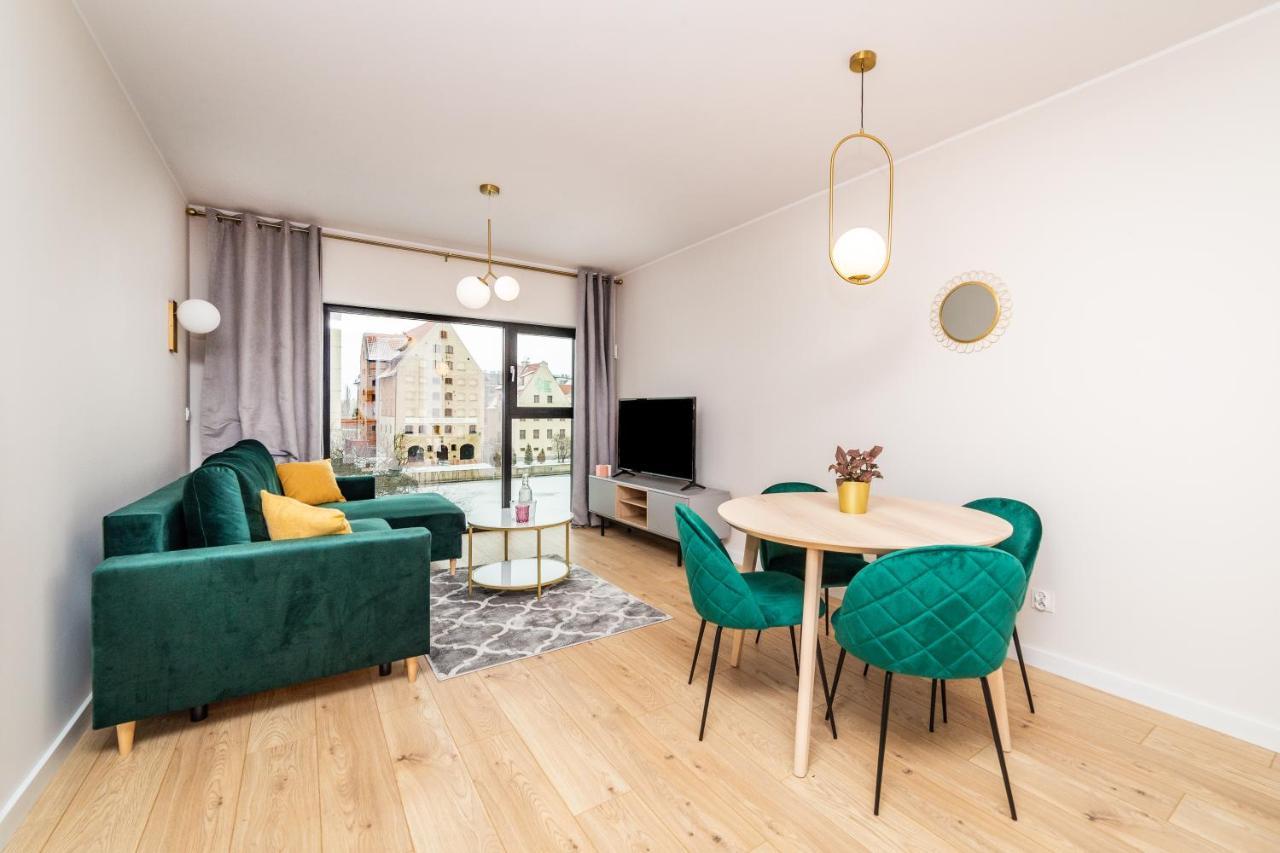 Pobookowane River View Apartments Гданьск Экстерьер фото