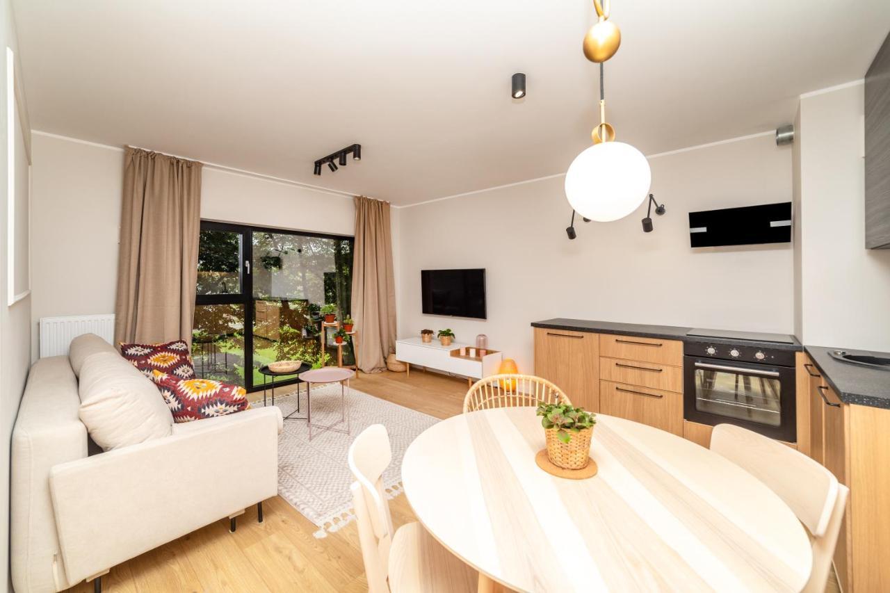 Pobookowane River View Apartments Гданьск Экстерьер фото